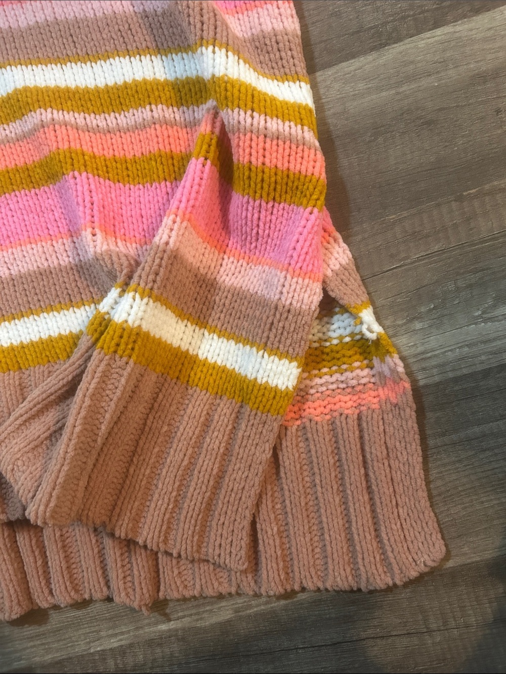 aerie Women’s Sweater Striped Pink, Tan & Cream Turtleneck Oversized - Large - Picture 7 of 7